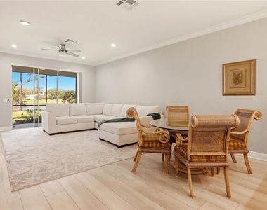 8142 Miramar Way - Photo Thumbnail 9