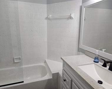 3625 57th Avenue Drive W - Photo Thumbnail 23