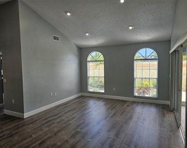 3625 57th Avenue Drive W - Photo Thumbnail 3