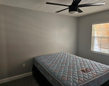 3625 57th Avenue Drive W - Photo Thumbnail 25