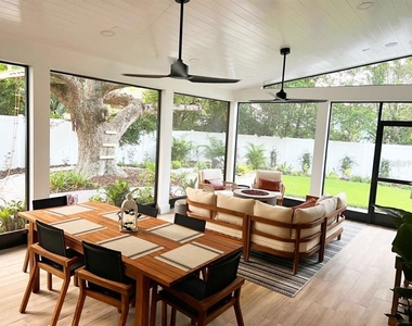 553 Scotland Street - Photo Thumbnail 2