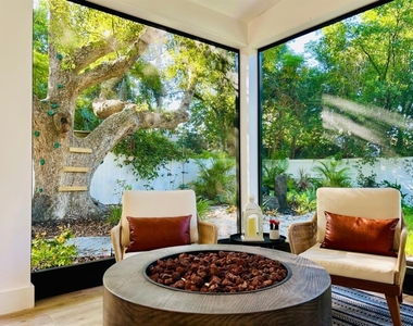 553 Scotland Street - Photo Thumbnail 3
