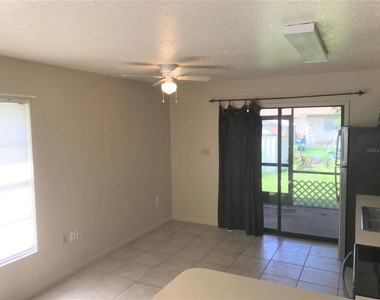 2806 46th Avenue Drive W - Photo Thumbnail 2