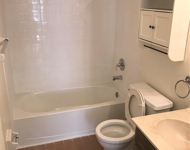 2806 46th Avenue Drive W - Photo Thumbnail 5