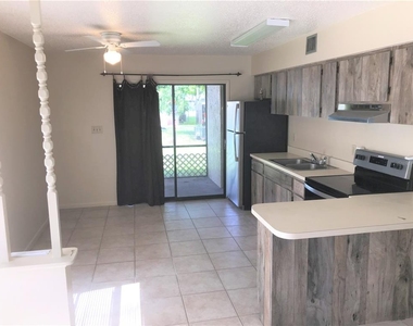 2806 46th Avenue Drive W - Photo Thumbnail 1