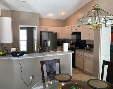 5010 44th Street W - Photo Thumbnail 6