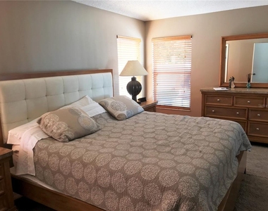 5010 44th Street W - Photo Thumbnail 12