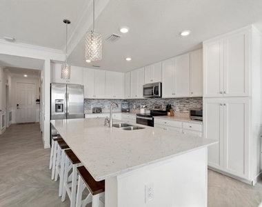 17704 Gawthrop Drive - Photo Thumbnail 6