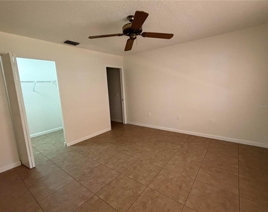 2926 63rd Street W - Photo Thumbnail 12