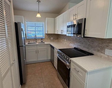 2926 63rd Street W - Photo Thumbnail 3