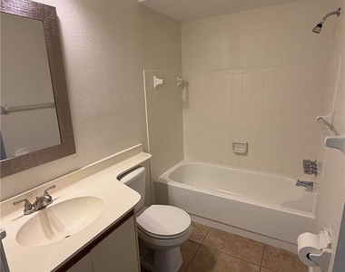 2926 63rd Street W - Photo Thumbnail 7