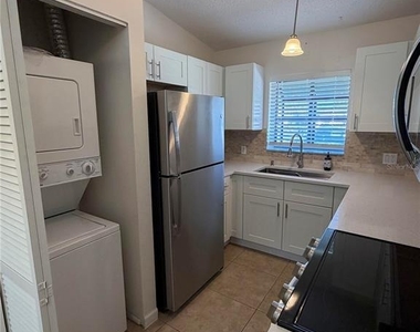 2926 63rd Street W - Photo Thumbnail 4