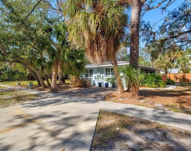 1751 6th Street - Photo Thumbnail 6