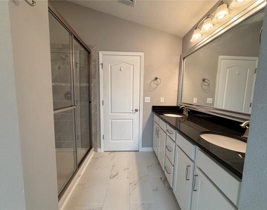 7001 Interbay Boulevard - Photo Thumbnail 38