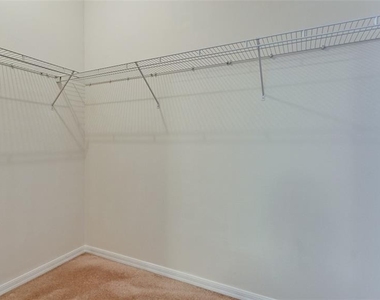 3497 Parkridge Circle - Photo Thumbnail 11
