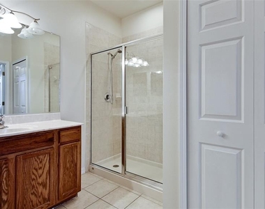 3497 Parkridge Circle - Photo Thumbnail 8