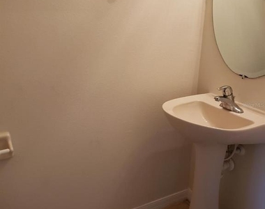3497 Parkridge Circle - Photo Thumbnail 7