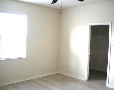 3497 Parkridge Circle - Photo Thumbnail 10