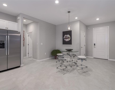 8518 Canyon Creek Trail - Photo Thumbnail 2