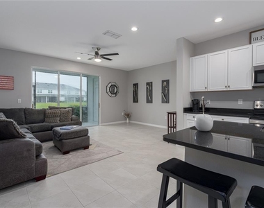 8518 Canyon Creek Trail - Photo Thumbnail 7
