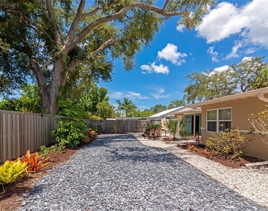 1034 N 22nd Street - Photo Thumbnail 21