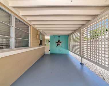1034 N 22nd Street - Photo Thumbnail 58