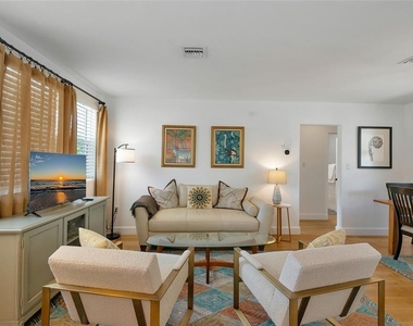 1034 N 22nd Street - Photo Thumbnail 3