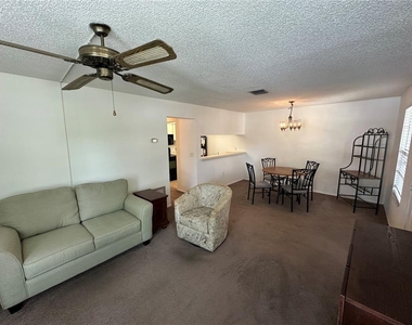 3646 59th Avenue W - Photo Thumbnail 2