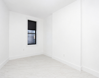 349 East 109 - Photo Thumbnail 4
