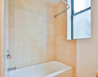 135 William Street - Photo Thumbnail 5