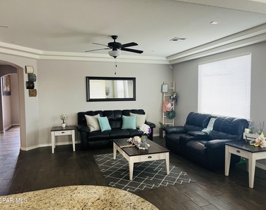 1409 Kimsha Drive - Photo Thumbnail 6