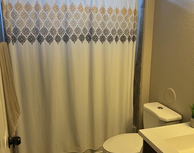 1409 Kimsha Drive - Photo Thumbnail 12