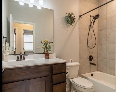 1056 Summer Breeze Place - Photo Thumbnail 21