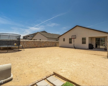 1056 Summer Breeze Place - Photo Thumbnail 26