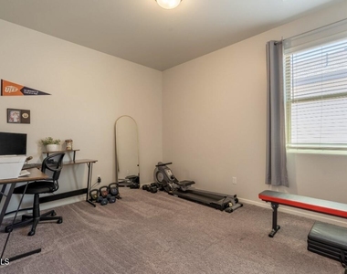 1056 Summer Breeze Place - Photo Thumbnail 23