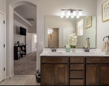 1056 Summer Breeze Place - Photo Thumbnail 18