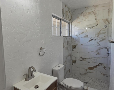 363 Ontiveros Street - Photo Thumbnail 9