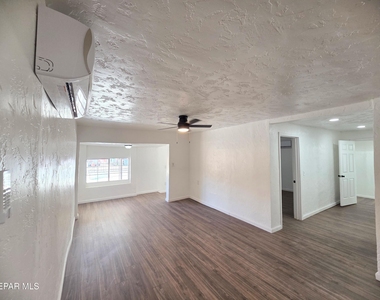 363 Ontiveros Street - Photo Thumbnail 6