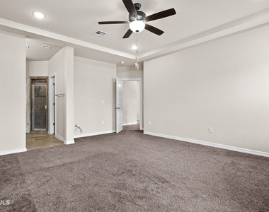 618 Rafael Marmolejo Street - Photo Thumbnail 24