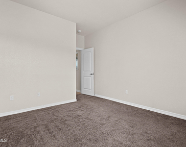 618 Rafael Marmolejo Street - Photo Thumbnail 18