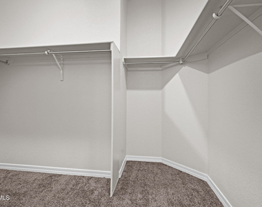618 Rafael Marmolejo Street - Photo Thumbnail 27