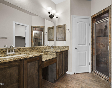 618 Rafael Marmolejo Street - Photo Thumbnail 25