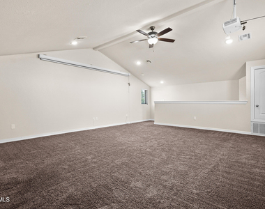 618 Rafael Marmolejo Street - Photo Thumbnail 29