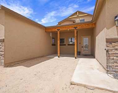 618 Rafael Marmolejo Street - Photo Thumbnail 3