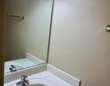 7334 Prickley Pear Drive - Photo Thumbnail 11
