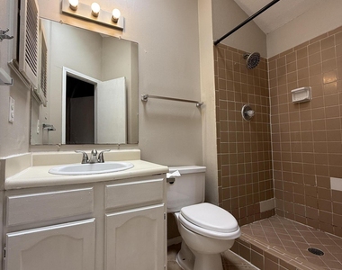 741 Villa Vanessa Drive - Photo Thumbnail 9