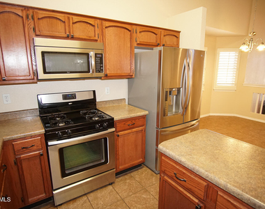 7133 Mesquite Tree Lane - Photo Thumbnail 15