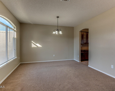 11296 Bullseye Street - Photo Thumbnail 7