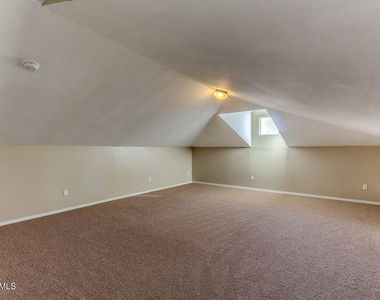 11296 Bullseye Street - Photo Thumbnail 21