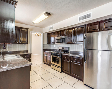 900 Tecate Place - Photo Thumbnail 12